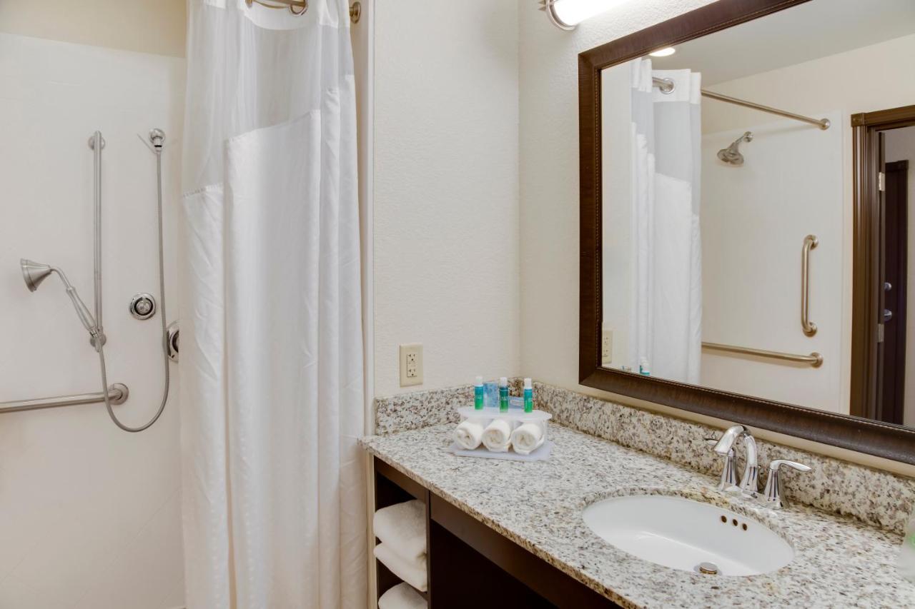 Holiday Inn Express & Suites Nevada By Ihg Bilik gambar