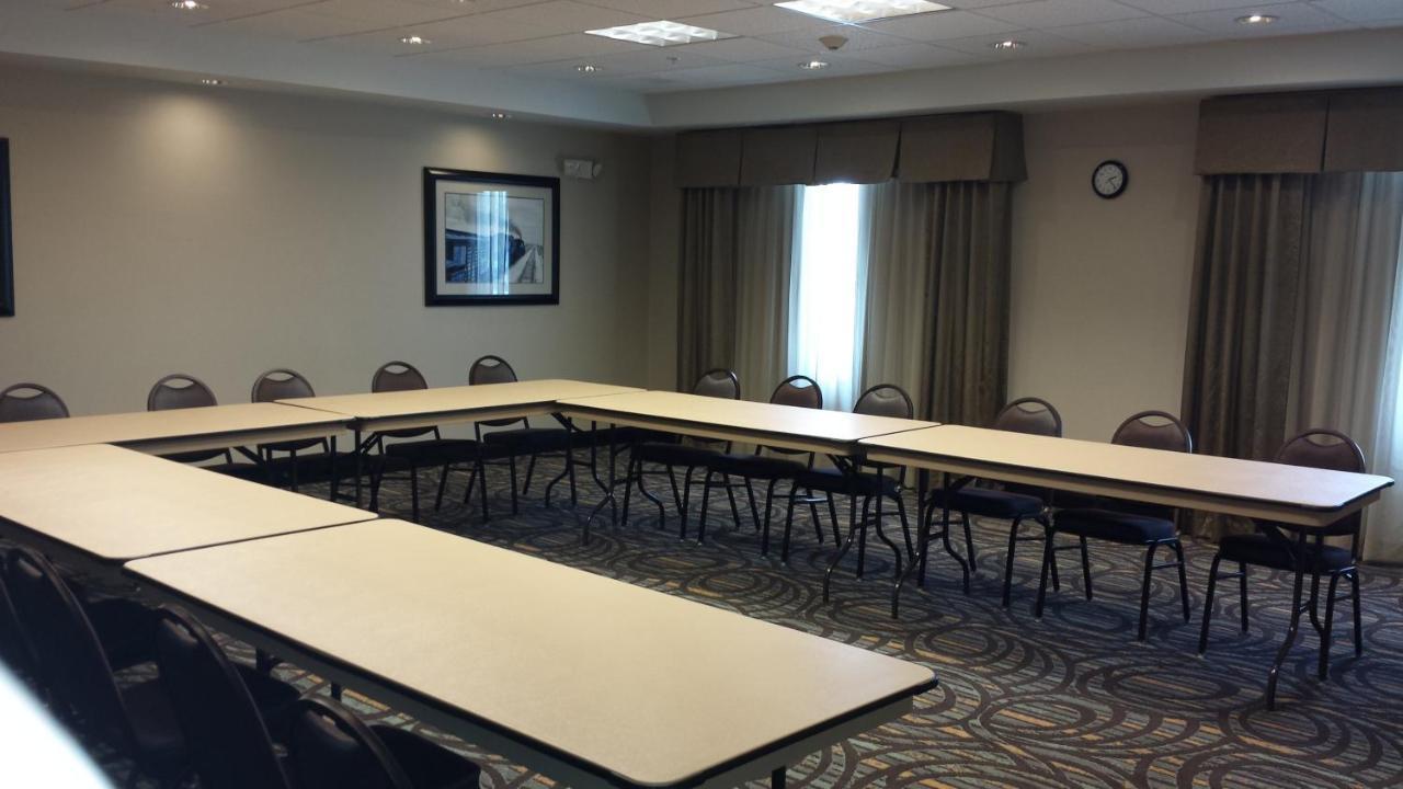 Holiday Inn Express & Suites Nevada By Ihg Luaran gambar