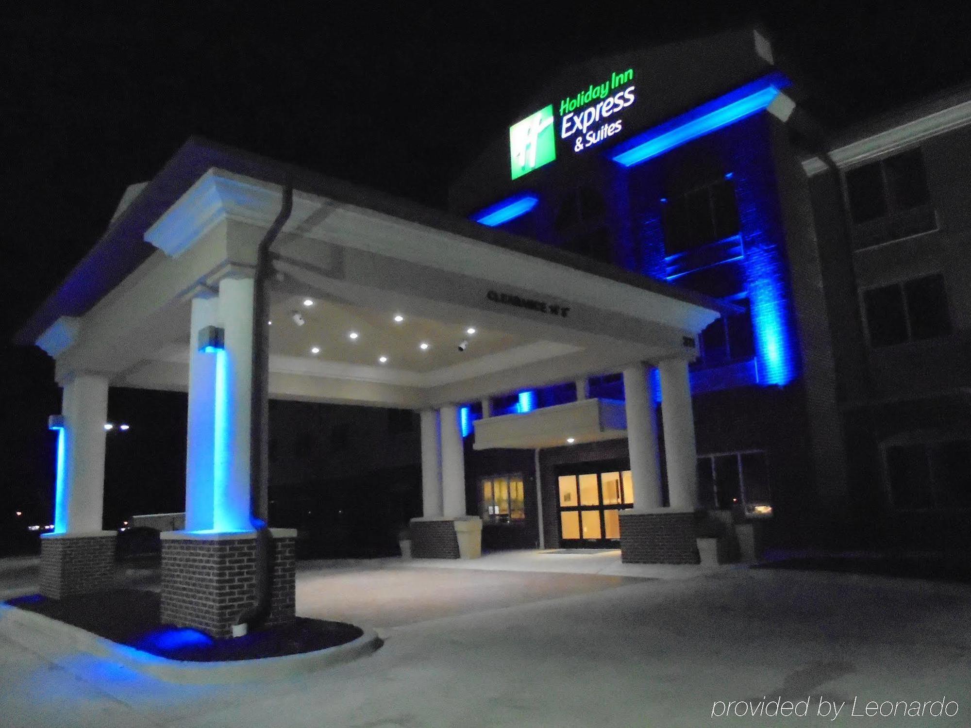 Holiday Inn Express & Suites Nevada By Ihg Luaran gambar