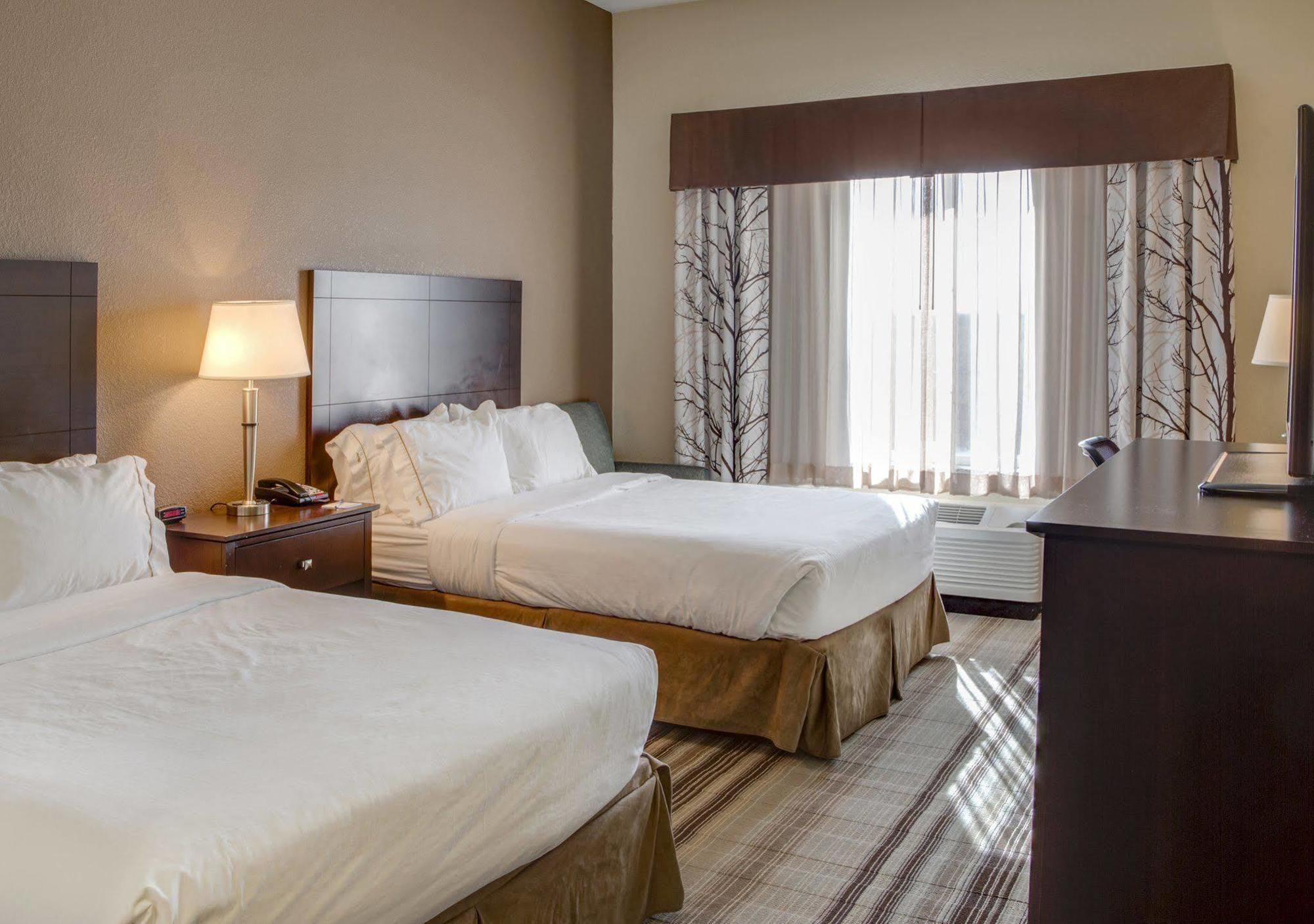 Holiday Inn Express & Suites Nevada By Ihg Luaran gambar