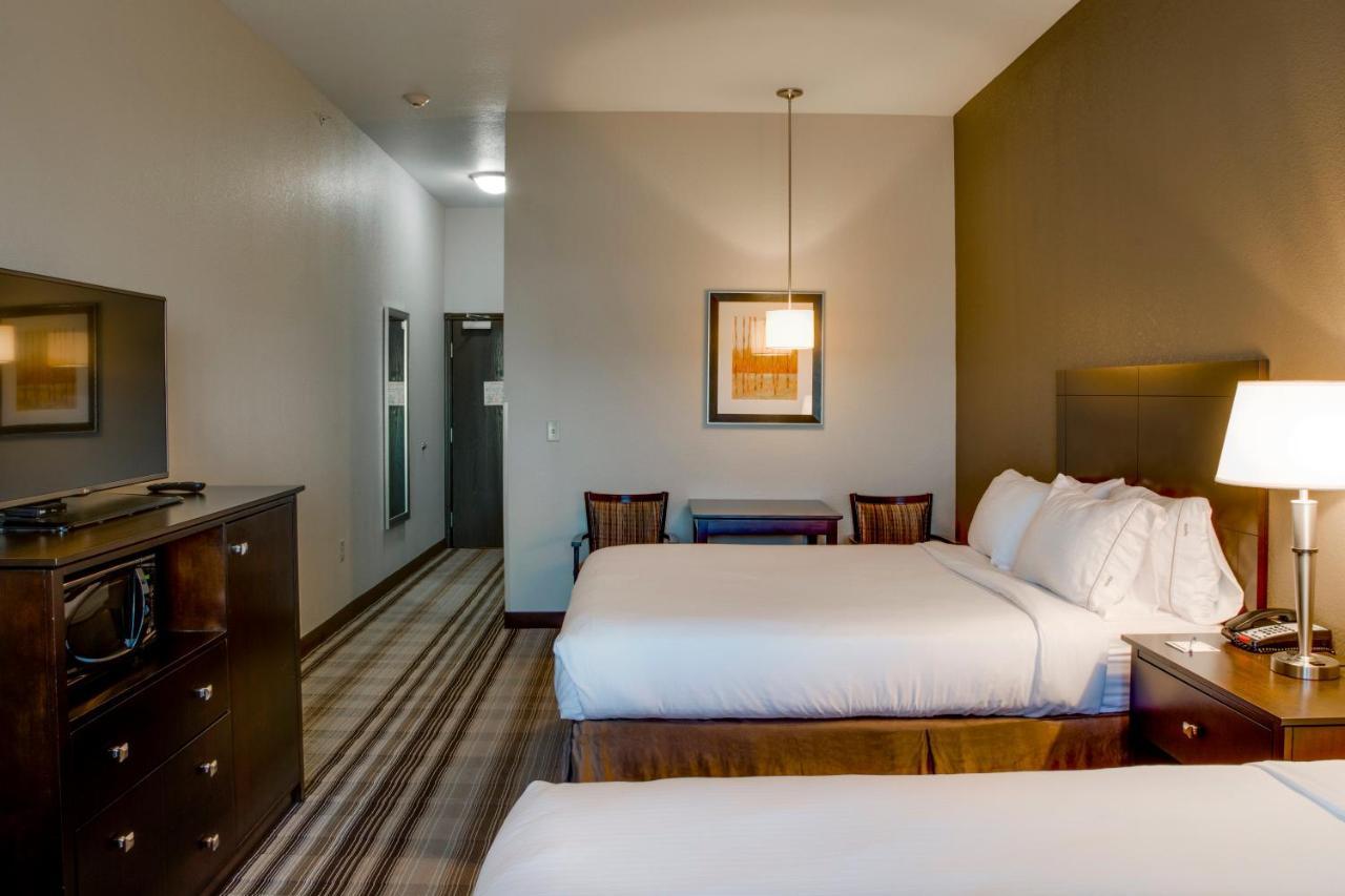 Holiday Inn Express & Suites Nevada By Ihg Bilik gambar