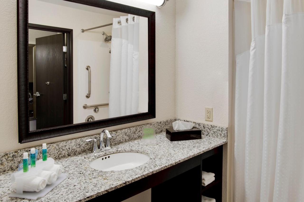 Holiday Inn Express & Suites Nevada By Ihg Luaran gambar